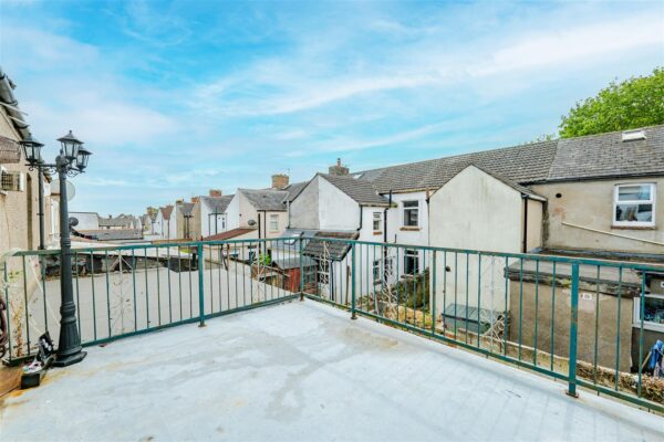 Llewellyn Street, Barry