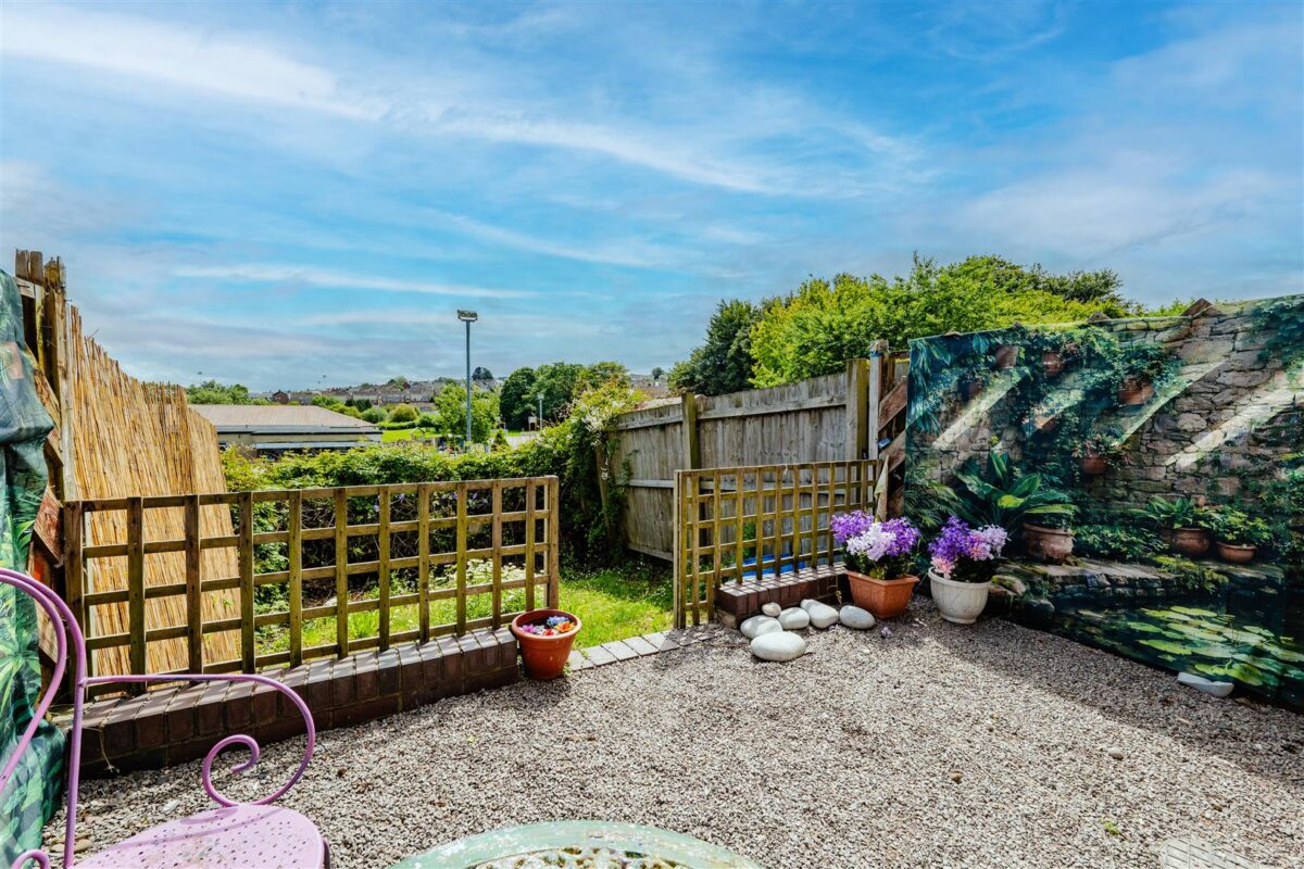 Carew Close, Barry
