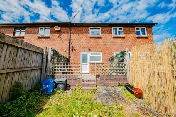 Carew Close, Barry