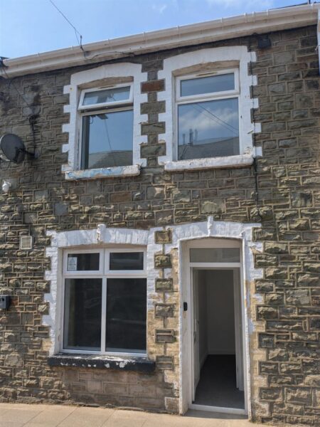 Queen Street, Abertillery