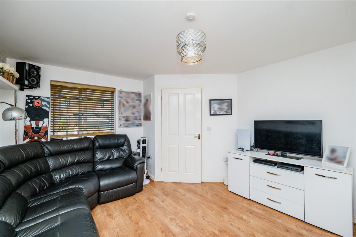 Haven Walk, Barry