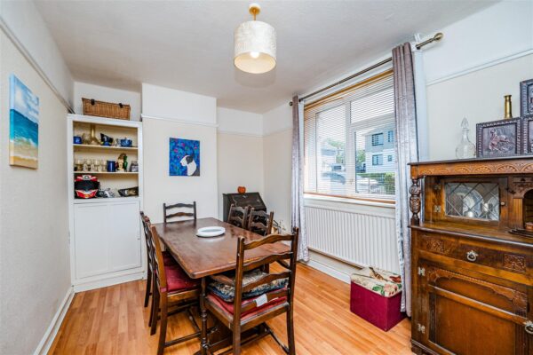 Hywel Crescent, Barry