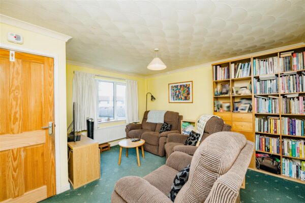 Blyth Close, Barry