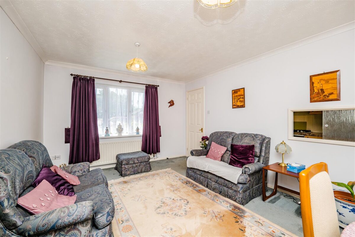 Enfield Drive, Barry