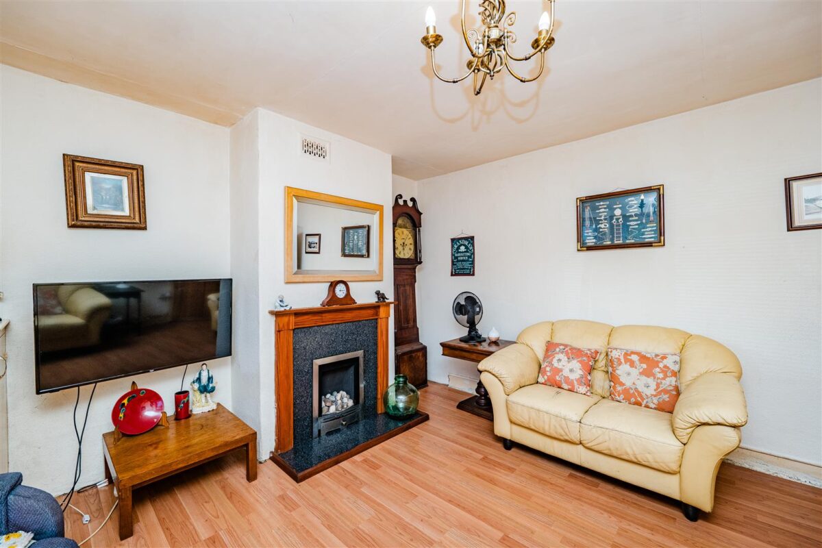Hywel Crescent, Barry