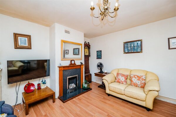 Hywel Crescent, Barry