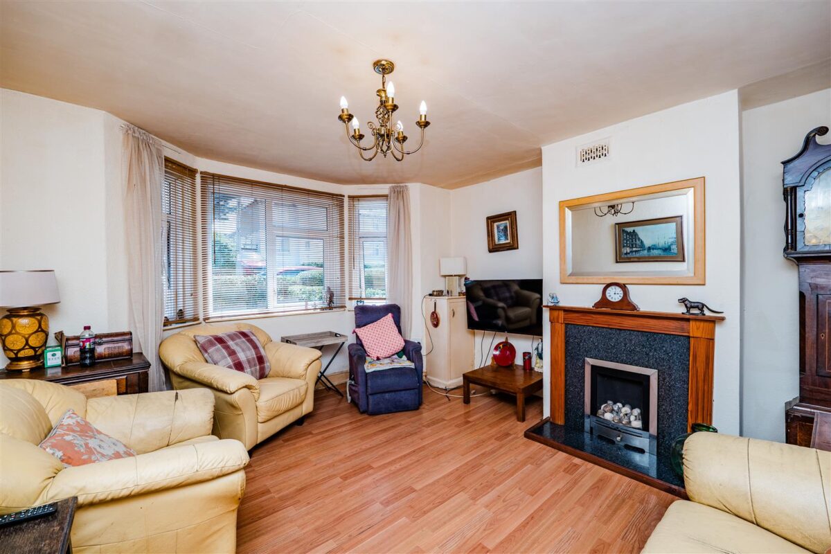 Hywel Crescent, Barry