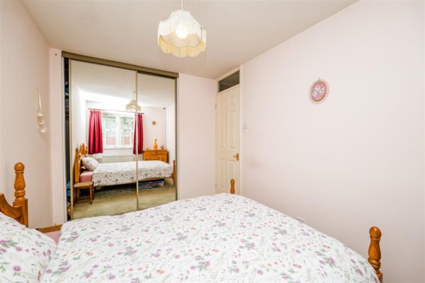 Enfield Drive, Barry