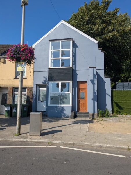 High Street, Hirwaun, Aberdare