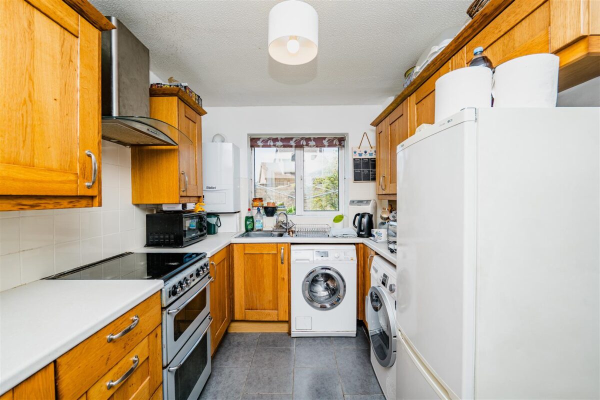 Blyth Close, Barry