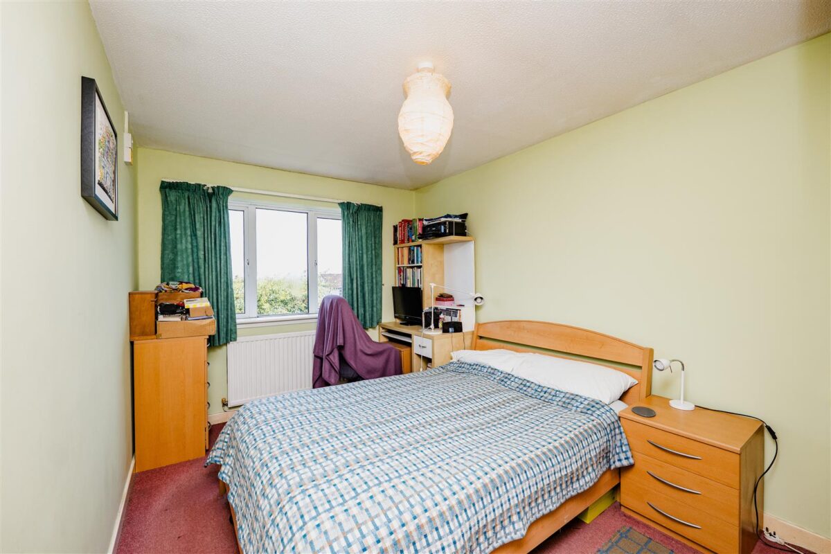 Blyth Close, Barry