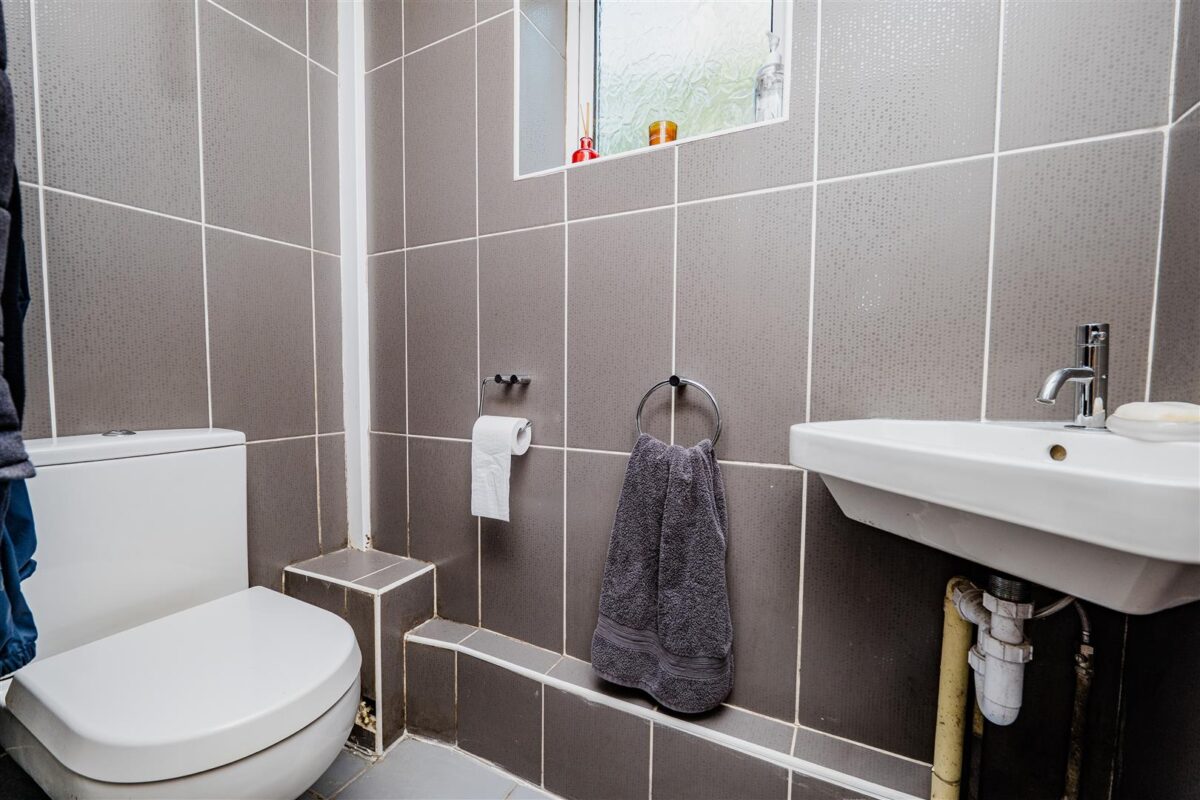 Blyth Close, Barry