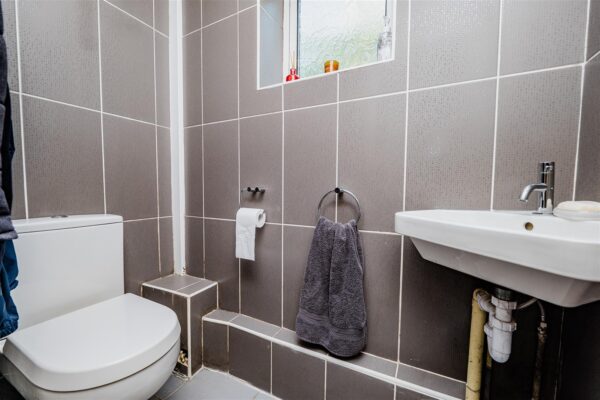 Blyth Close, Barry