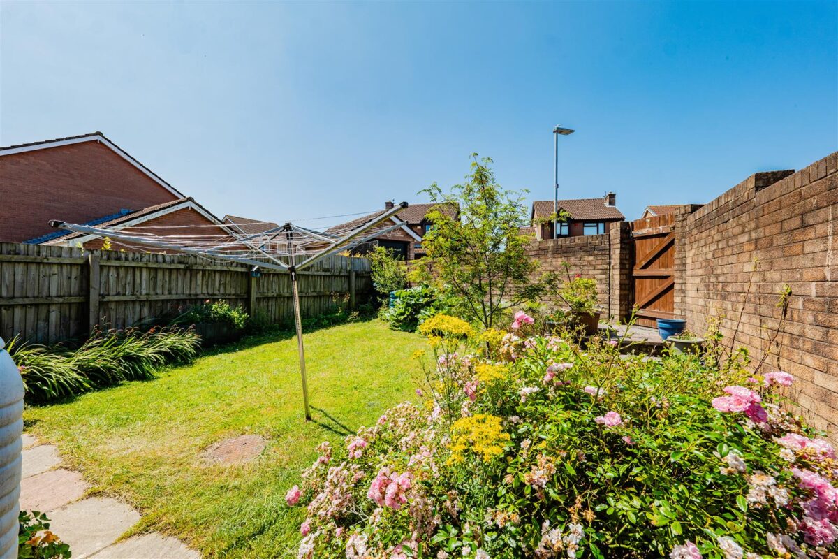 Blyth Close, Barry