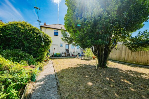 Hywel Crescent, Barry
