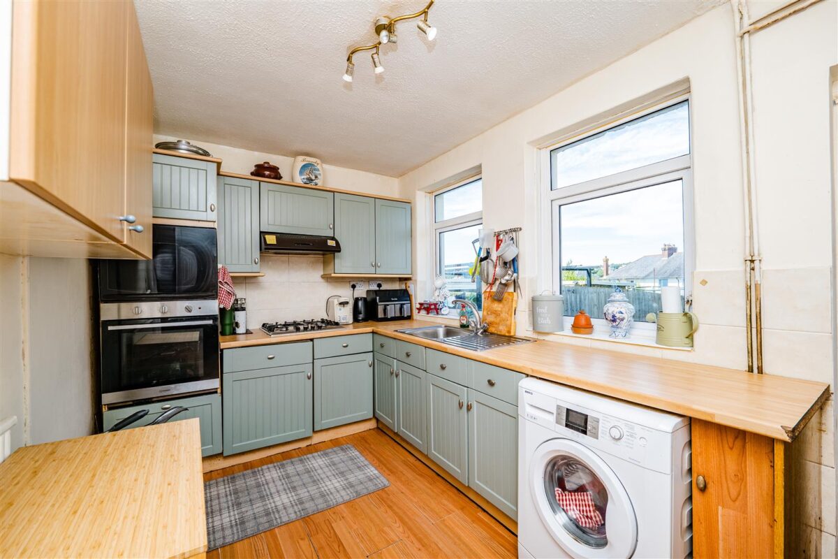 Hywel Crescent, Barry