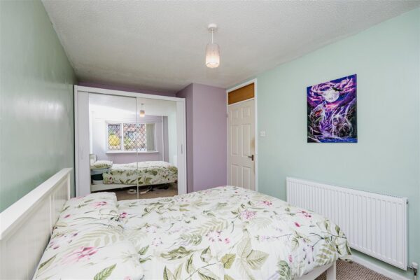 Columbus Close, Barry