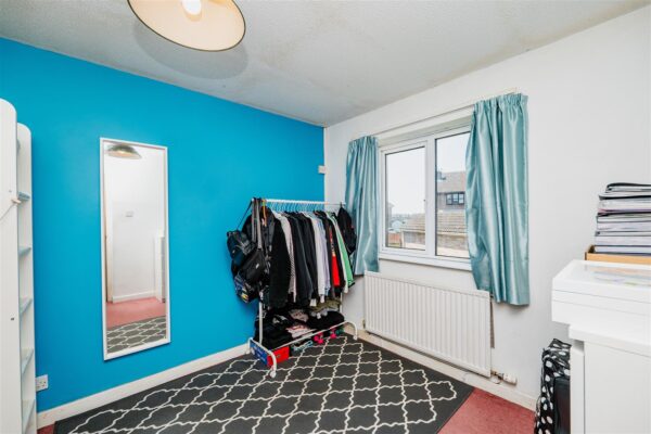 Blyth Close, Barry