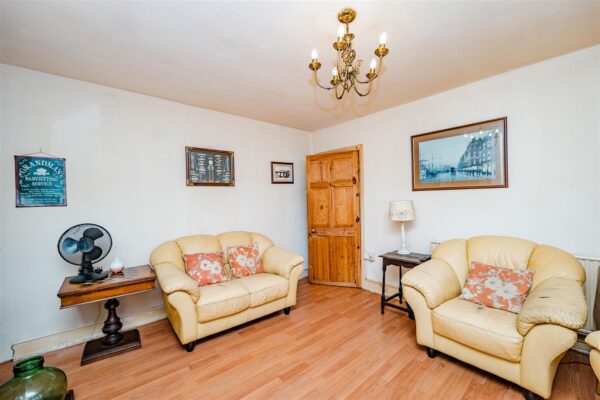 Hywel Crescent, Barry