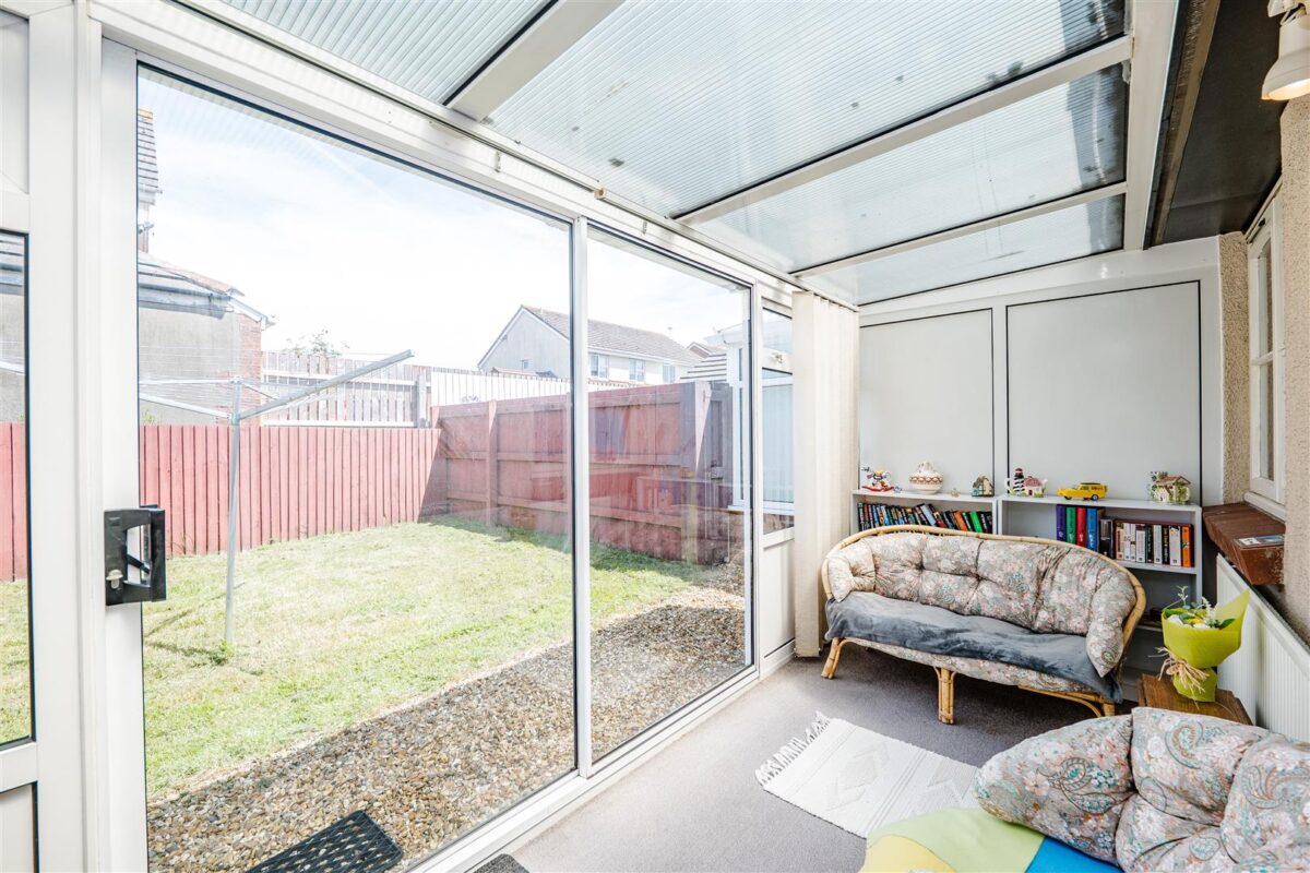 Enfield Drive, Barry