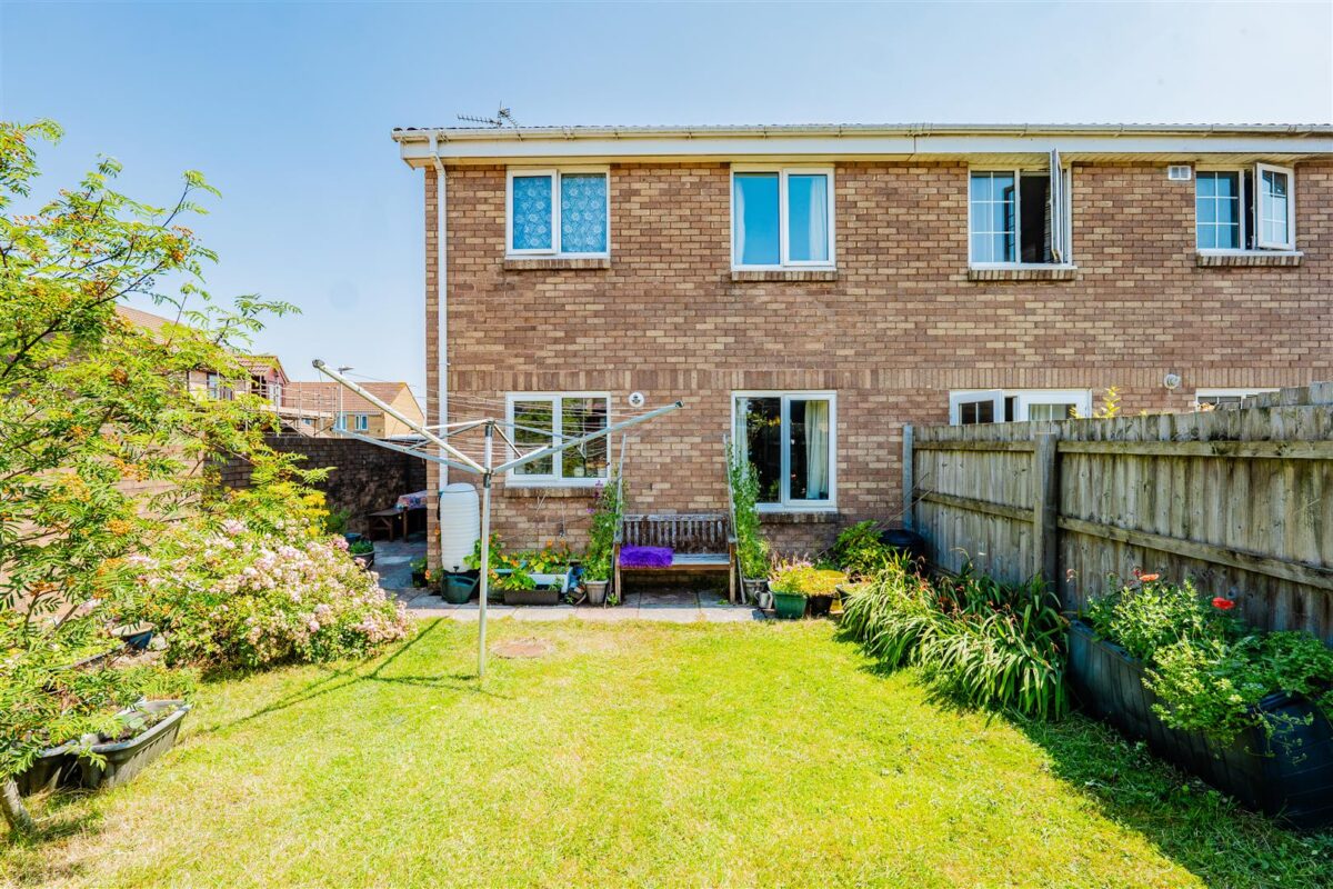 Blyth Close, Barry