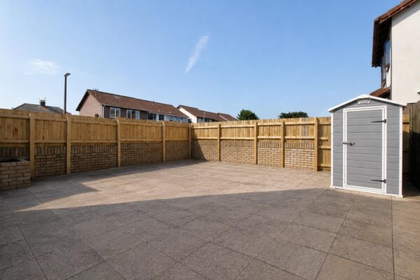 Woodham Park, Barry