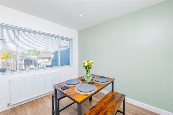 Collard Crescent, Barry