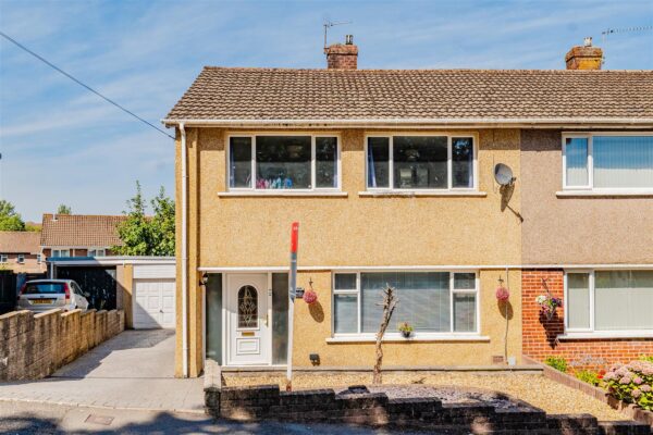 Collard Crescent, Barry
