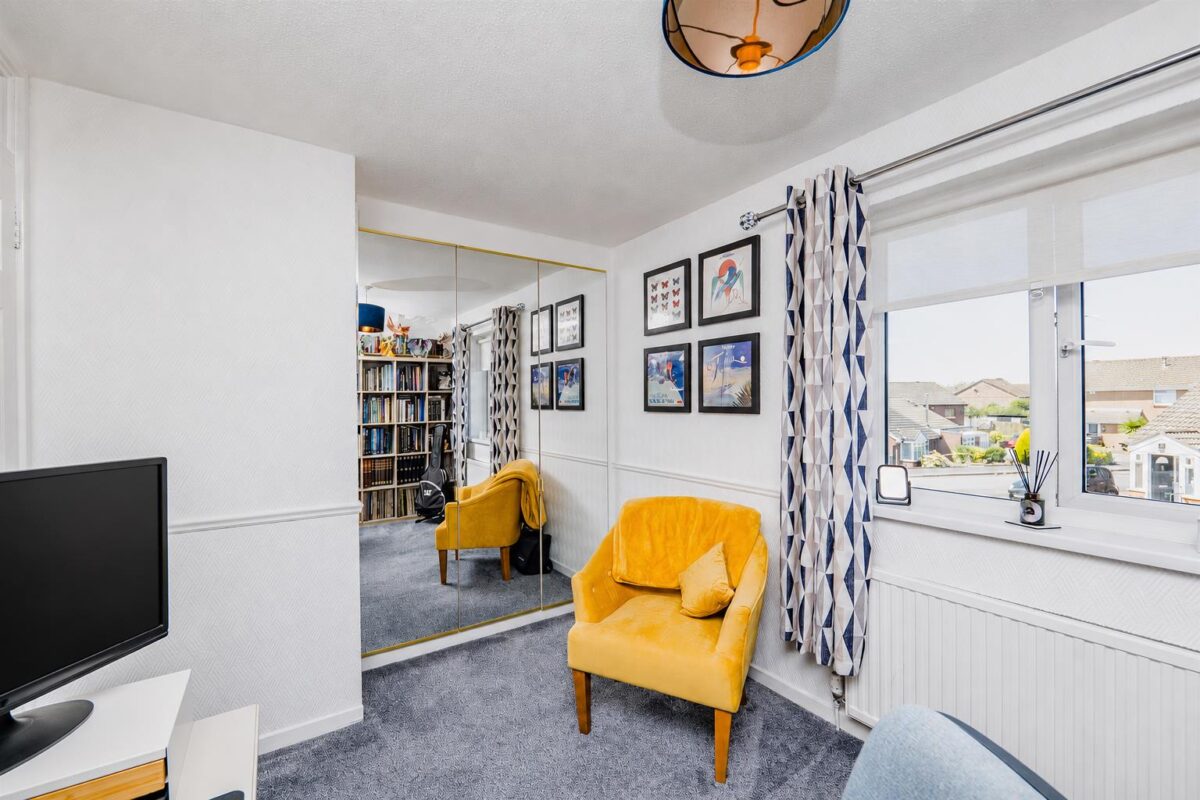 Purdey Close, Barry