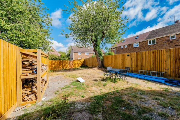 Rowan Grove, St. Athan, Barry