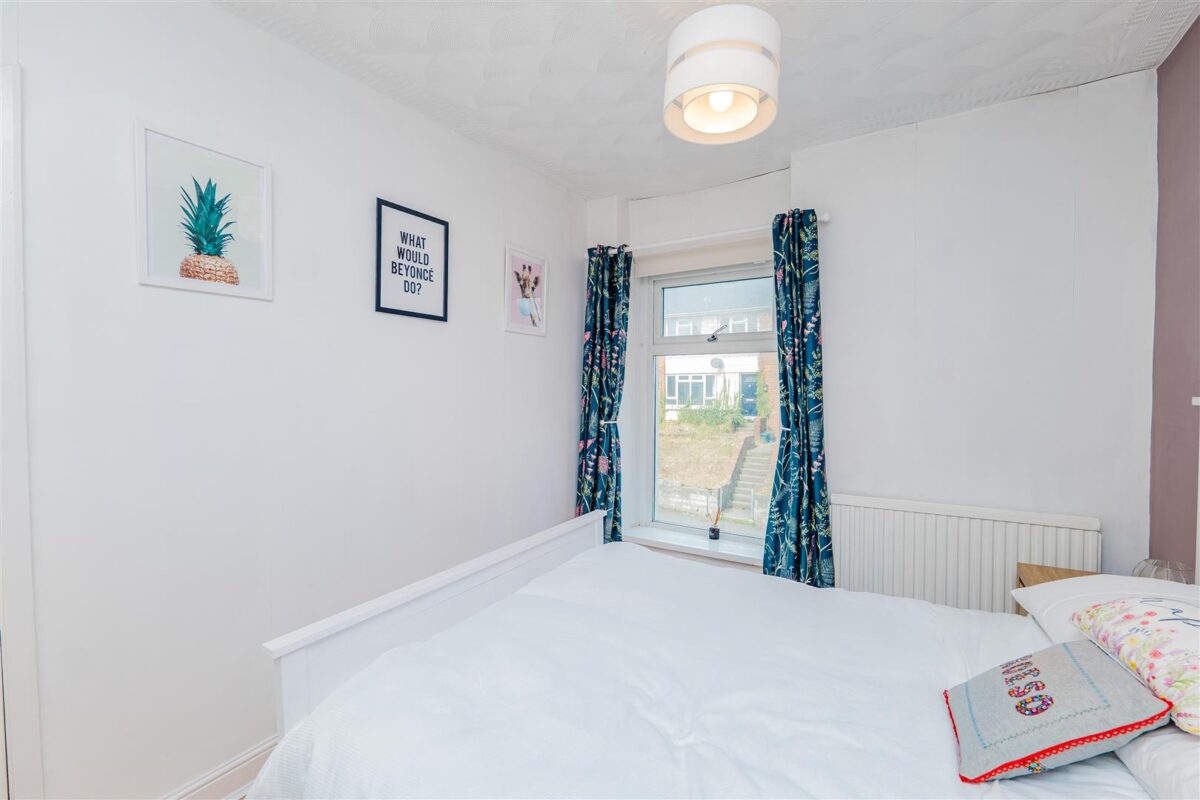 Treharne Road, Barry