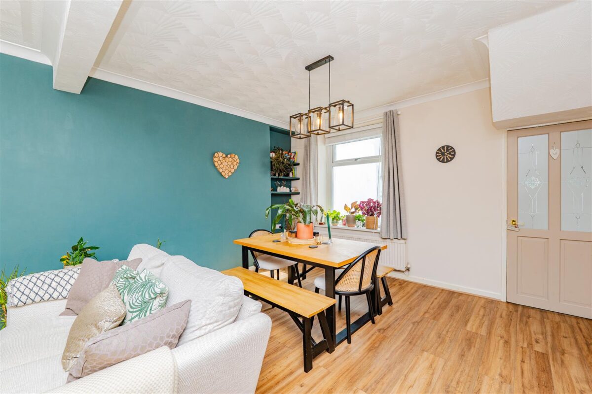 Treharne Road, Barry