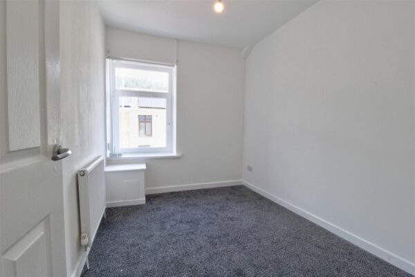 Penrhiwceiber Road, Mountain Ash