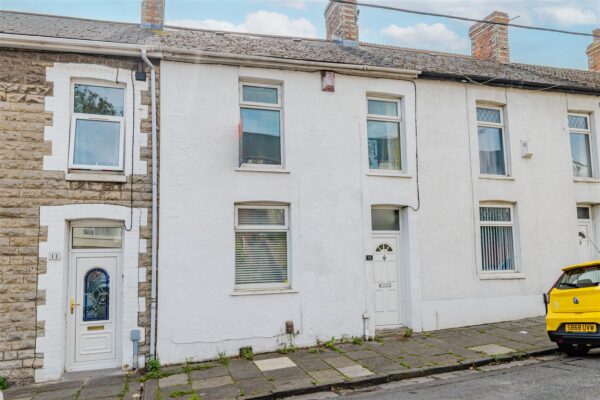 Treharne Road, Barry