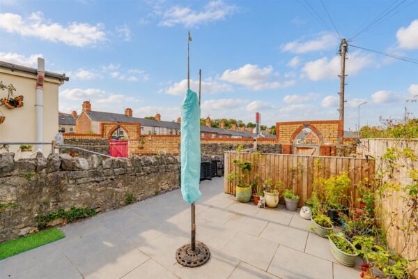 Courtenay Road, Barry