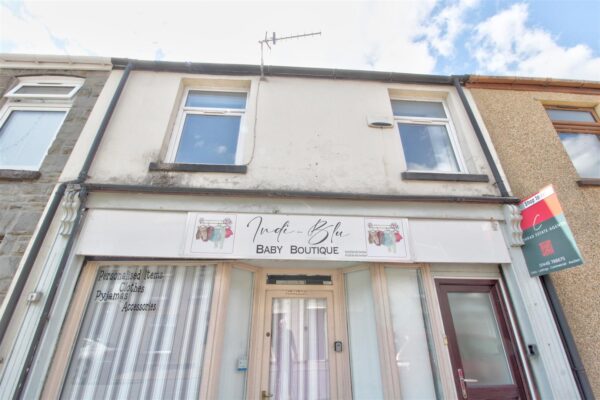Penrhiwceiber Road, Mountain Ash