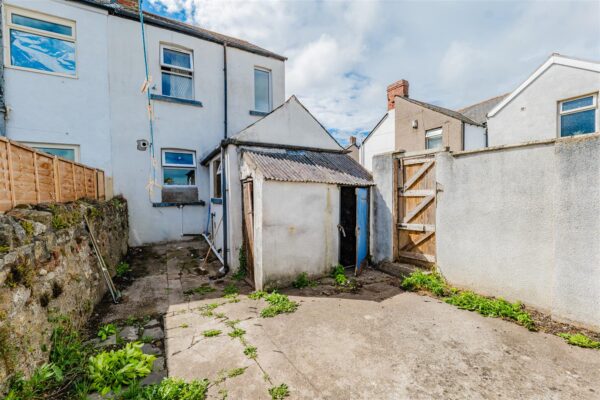 Lee Road, Barry