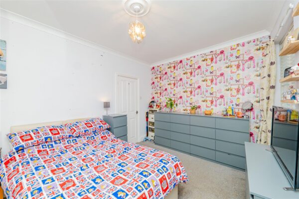 Courtenay Road, Barry