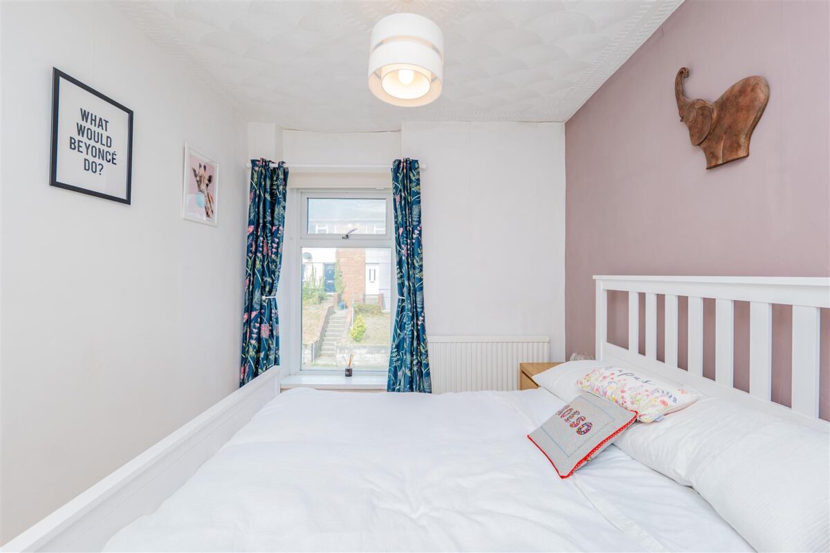 Treharne Road, Barry