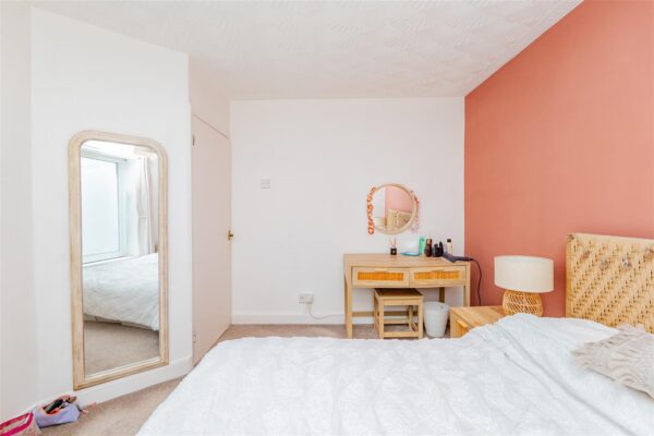 Treharne Road, Barry