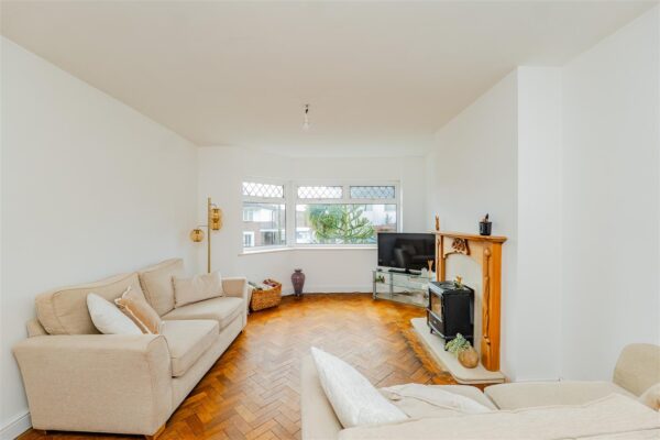 Crossfield Road, Barry
