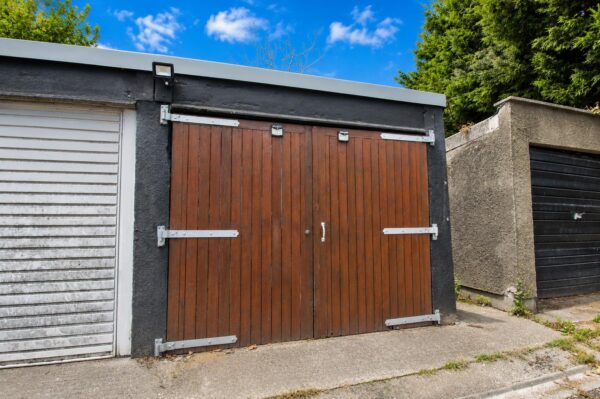 St. Brannocks Close, Barry