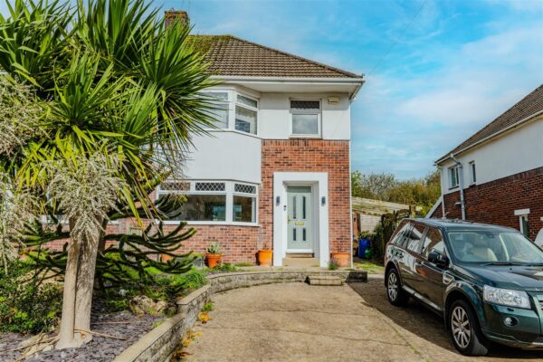 Crossfield Road, Barry
