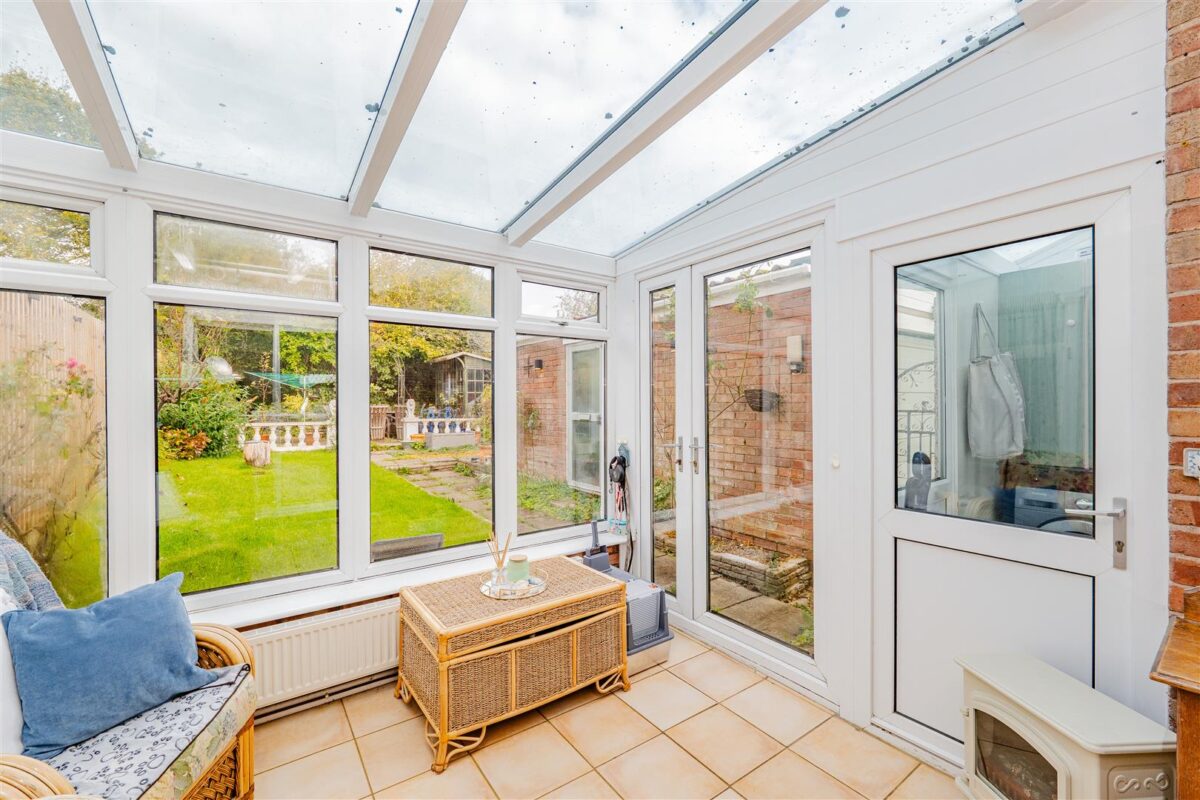 Crossfield Road, Barry