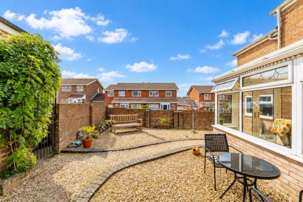 Cledwen Close, Barry