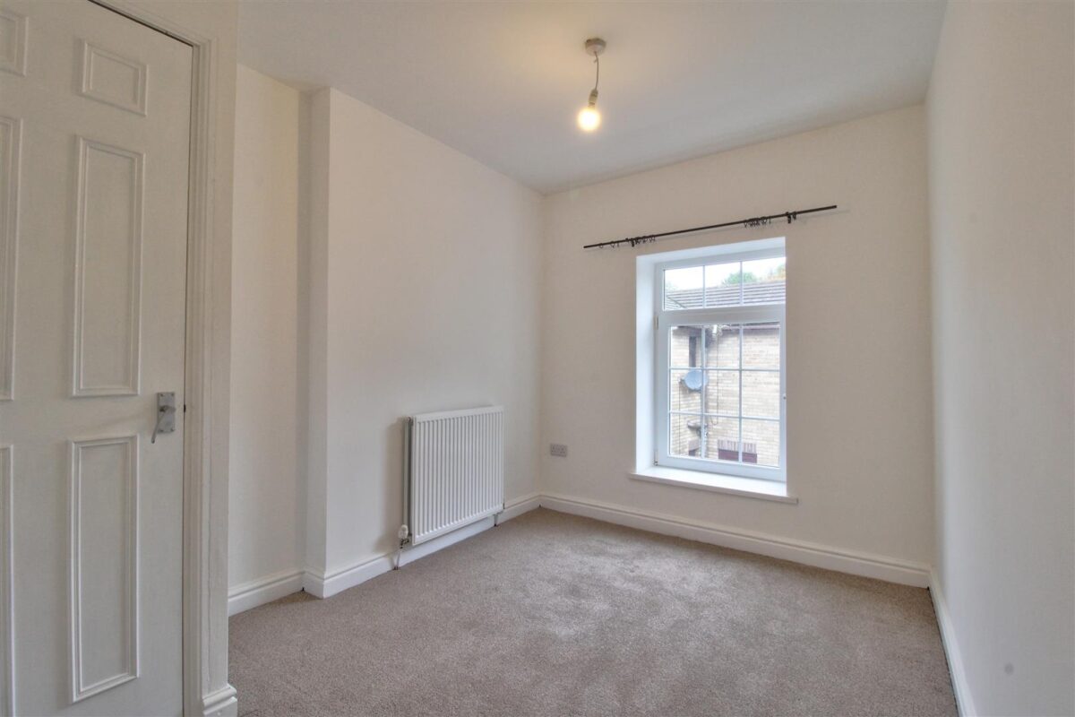 Rhiw Parc Road, Abertillery