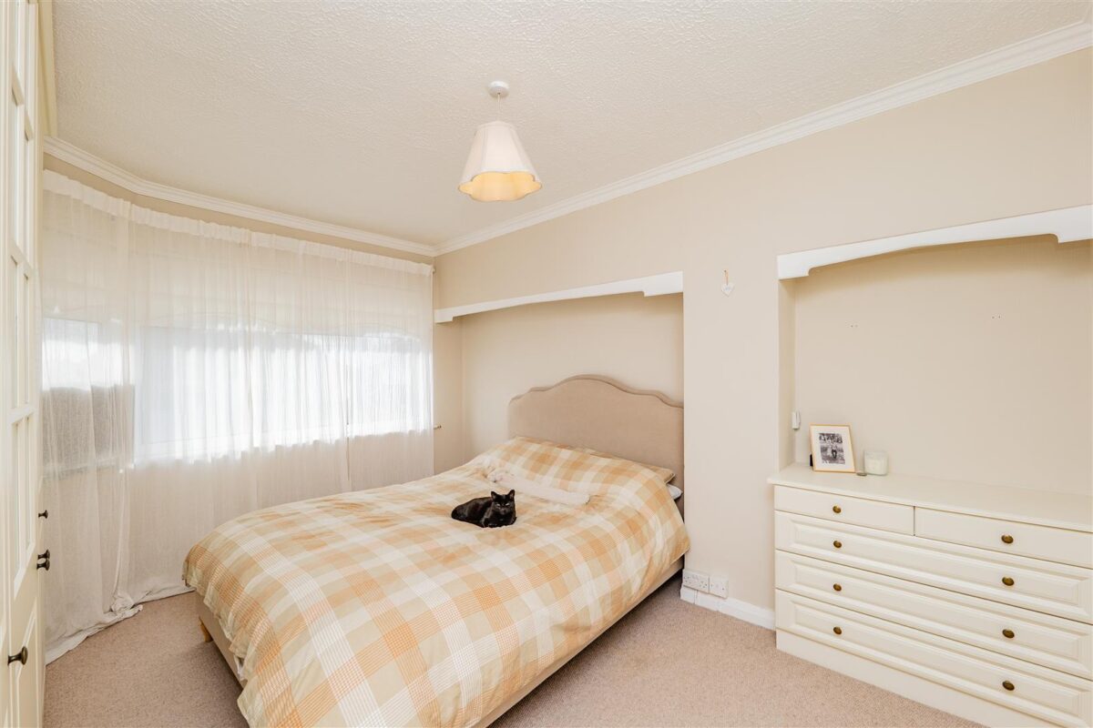 Crossfield Road, Barry