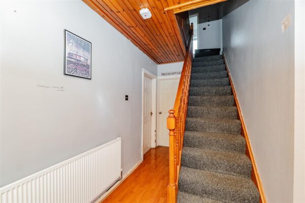 Cledwen Close, Barry