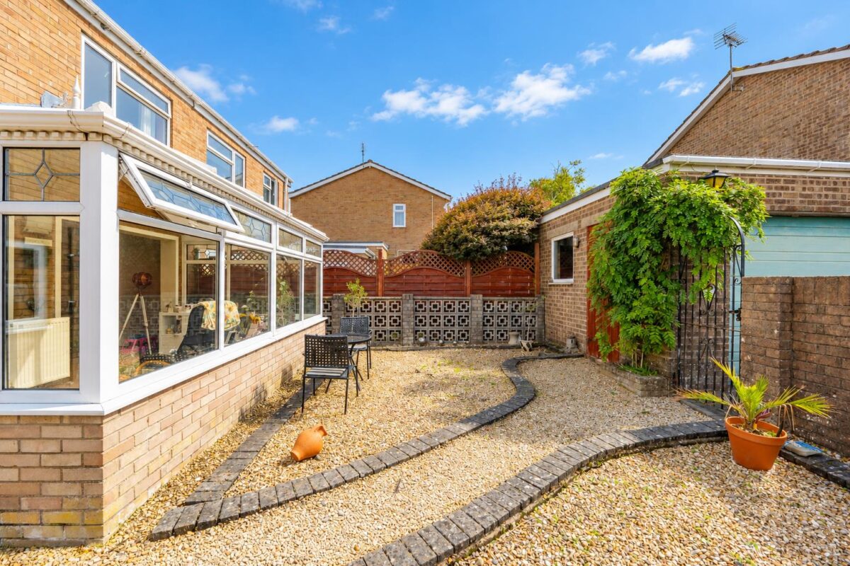 Cledwen Close, Barry